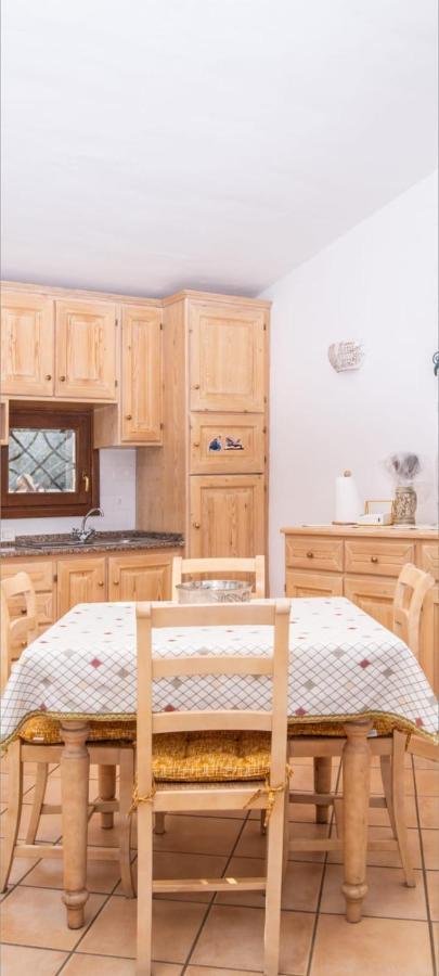 villa smeralda Cannigione Esterno foto
